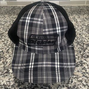 Dickies Genuine Trucker Hat Black White Mesh Snapback Cap Unisex NWOT